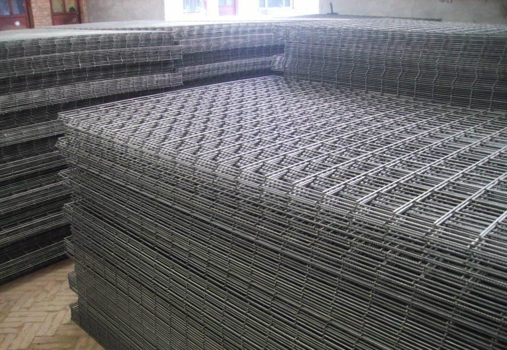 驗(yàn)收鋼絲網(wǎng)注意事項(xiàng)